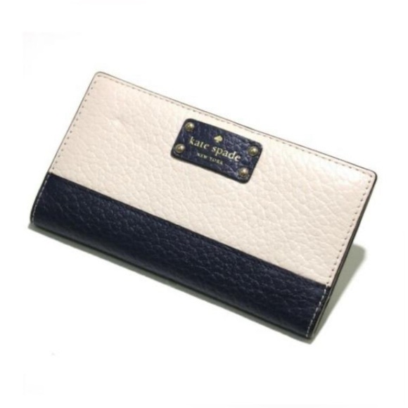 ❌SALE❌NWT KATE SPADE STACY LARGE SLIM BIFOLD WALLET BAY STREET Priced to sell. - Picture 4 of 7